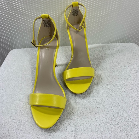 NIB Apt 9 Yellow Open Toe Heel w/ Upper Strap 9.5 - Picture 3 of 6
